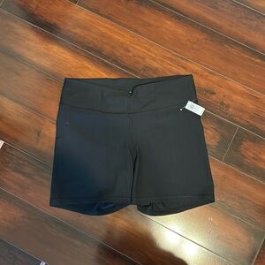 NWT old navy bike short